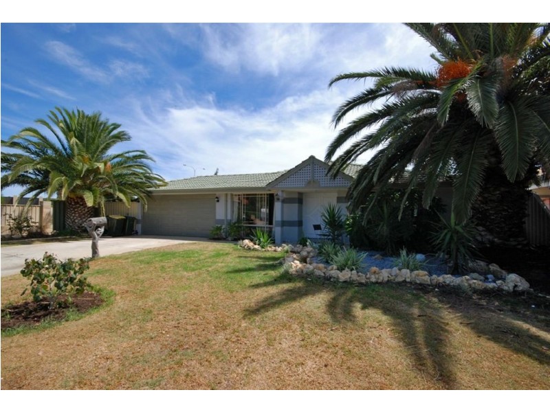 11 Aberdeen Way, Kinross WA 6028