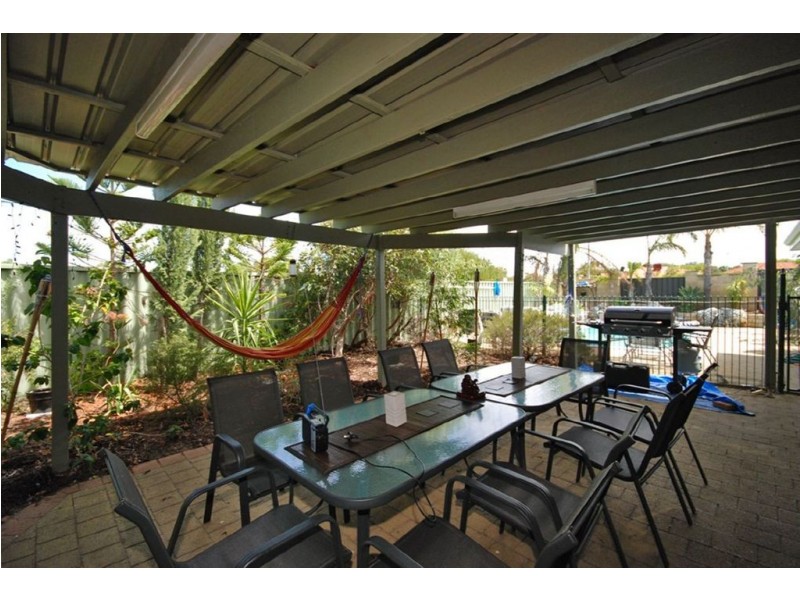 11 Aberdeen Way, Kinross WA 6028