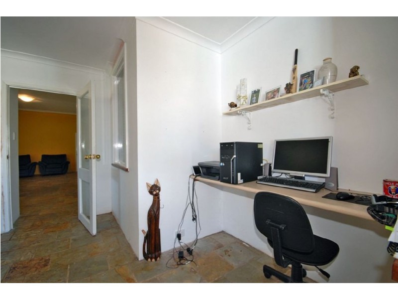 11 Aberdeen Way, Kinross WA 6028