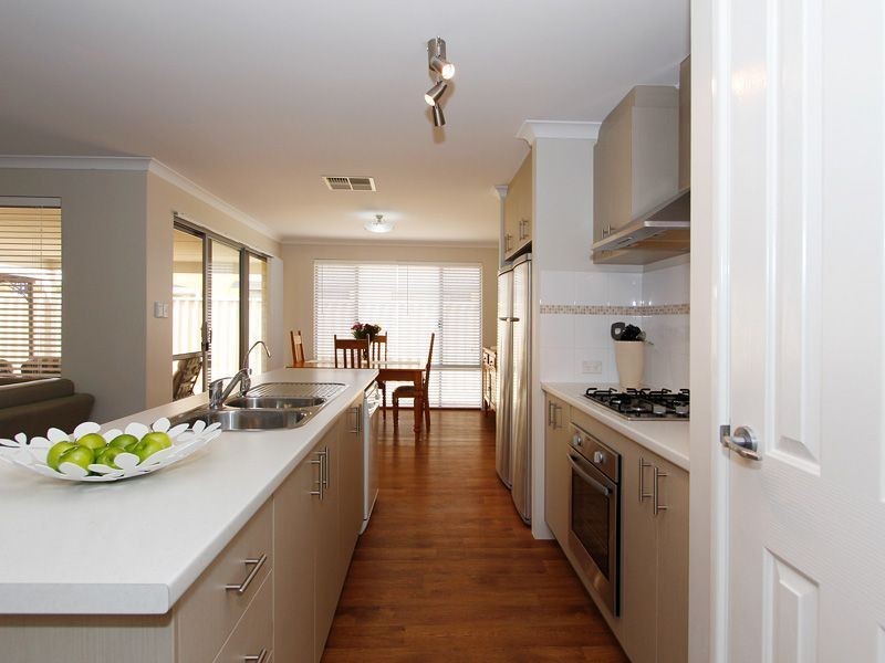 19 Crown Point Crescent, Butler WA 6036