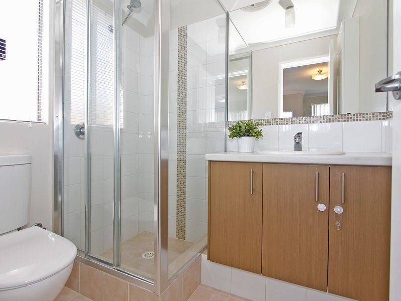 19 Crown Point Crescent, Butler WA 6036