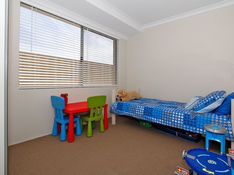 19 Crown Point Crescent, Butler WA 6036