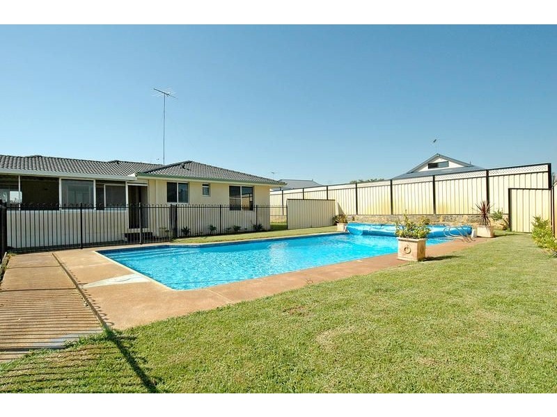 2 Roper Link, Wanneroo WA 6065
