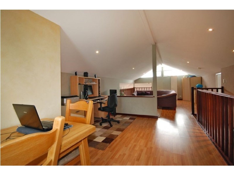 6 Dakar Way, Mindarie WA 6030