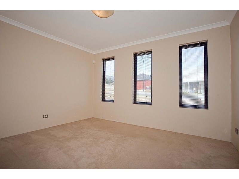 1 Hacienda Drive, Clarkson WA 6030