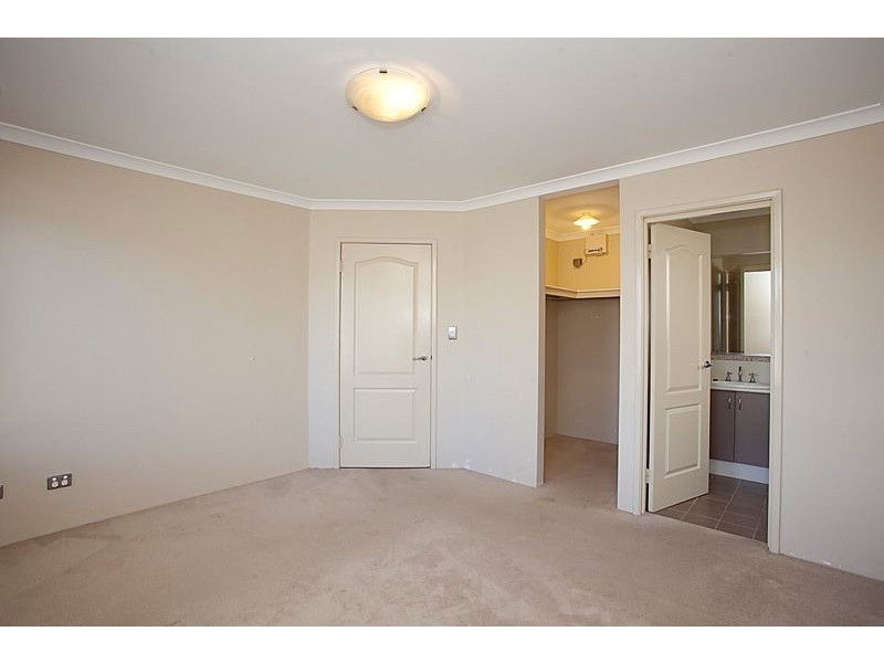 1 Hacienda Drive, Clarkson WA 6030