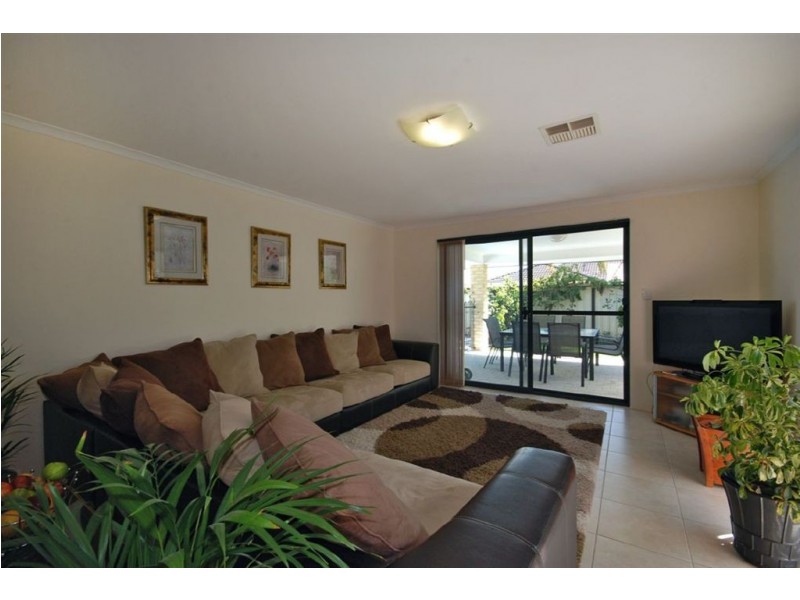 37 Liberty Drive, Clarkson WA 6030