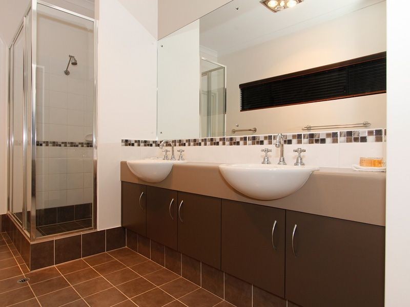 9 Lena Pass, Mindarie WA 6030