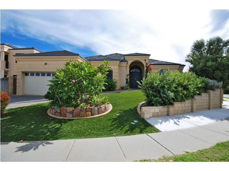 2 Rainham Avenue, Mindarie WA 6030