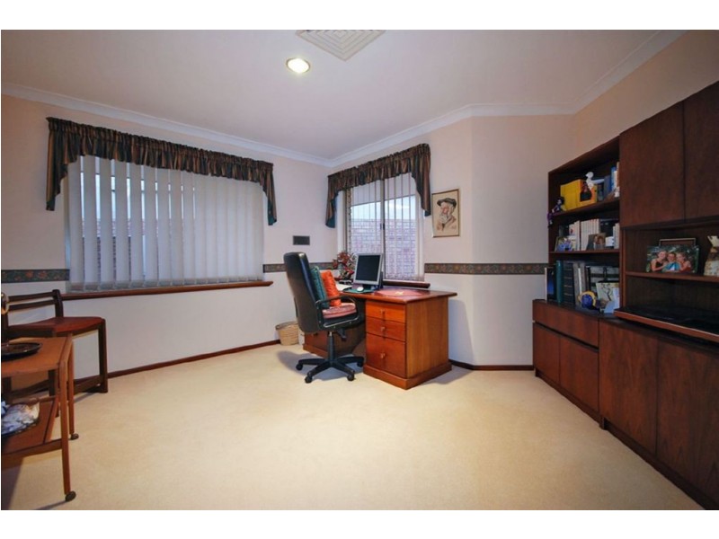 14 Whelan Road, Kardinya WA 6163