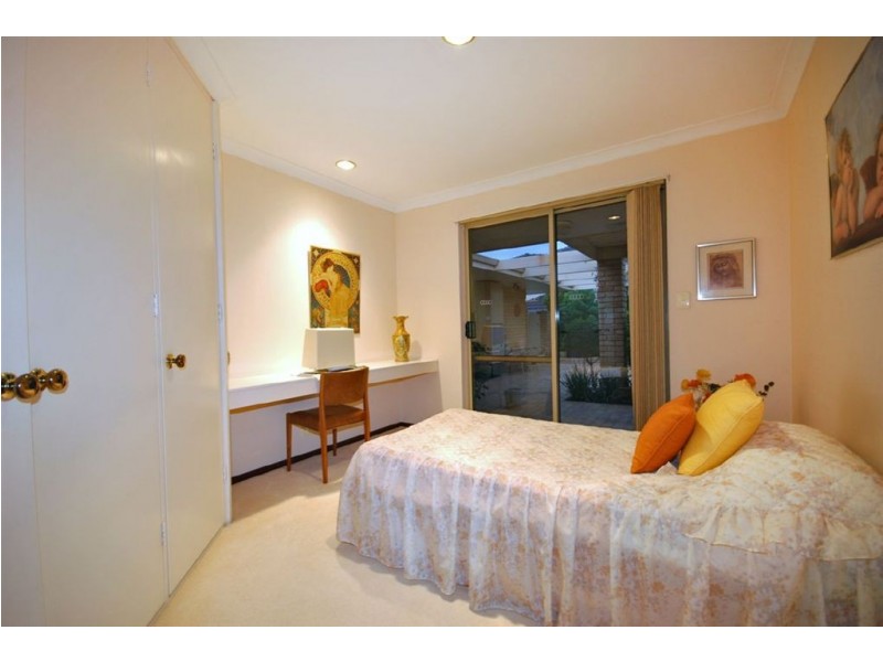 14 Whelan Road, Kardinya WA 6163