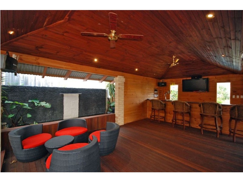 8 Manhattan Avenue, Iluka WA 6028