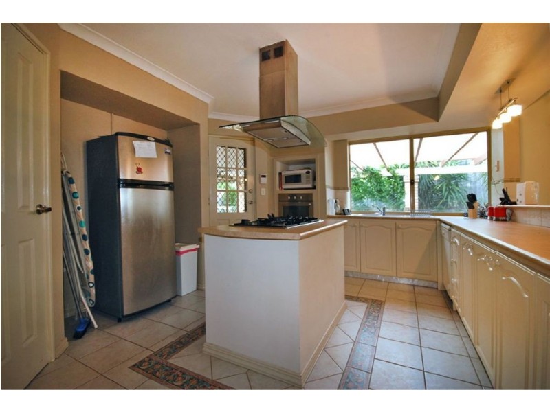 8 Manhattan Avenue, Iluka WA 6028