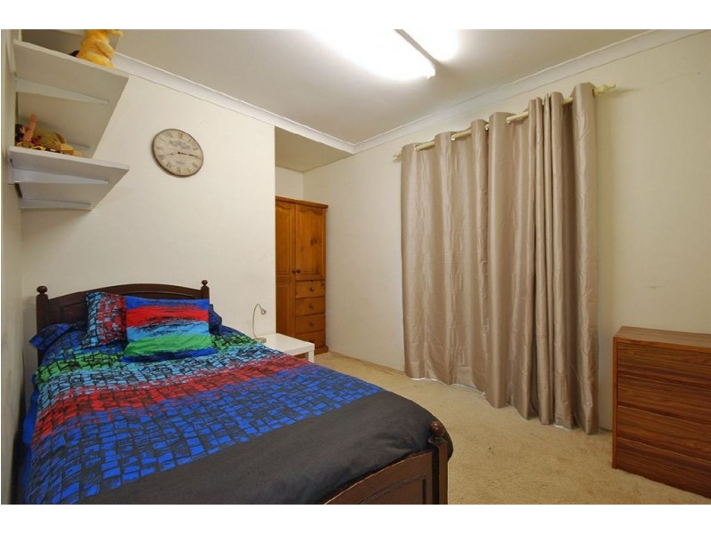 2/17 Pollard Street, Glendalough WA 6016