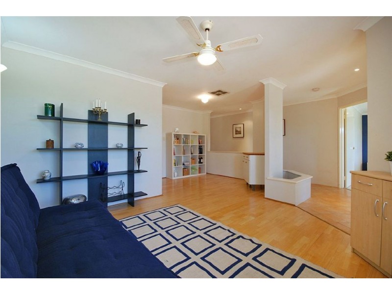 24 Cristobal Crescent, Mindarie WA 6030