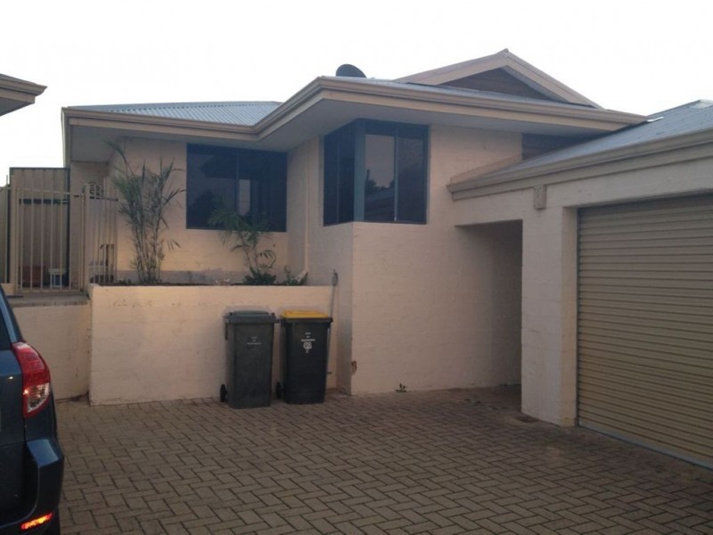 90b Mindarie Drive, Quinns Rocks WA 6030