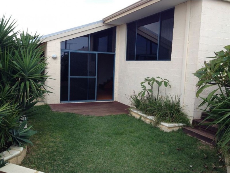 90b Mindarie Drive, Quinns Rocks WA 6030