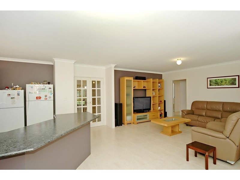 56 Dartmouth Circle, Quinns Rocks WA 6030
