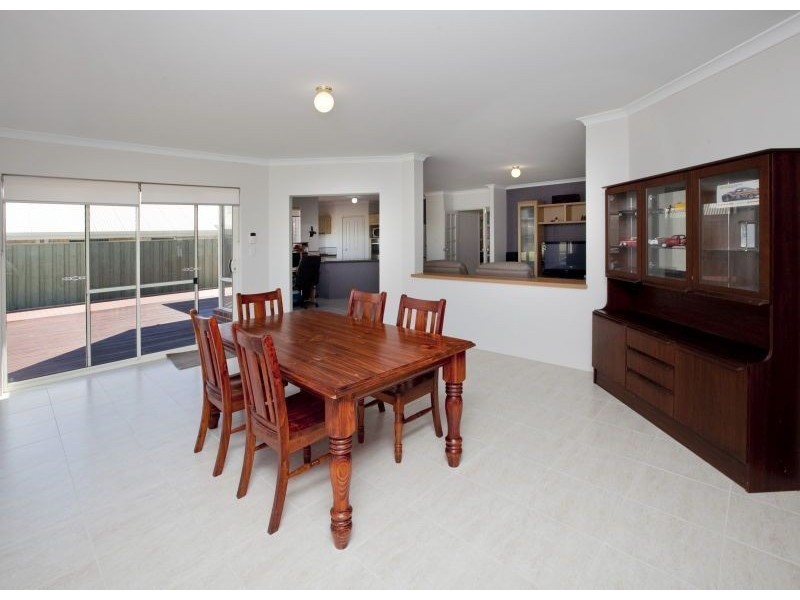 56 Dartmouth Circle, Quinns Rocks WA 6030
