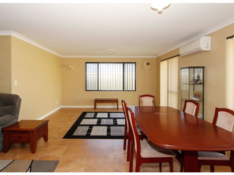 24 Carbine Loop, Banksia Grove WA 6031