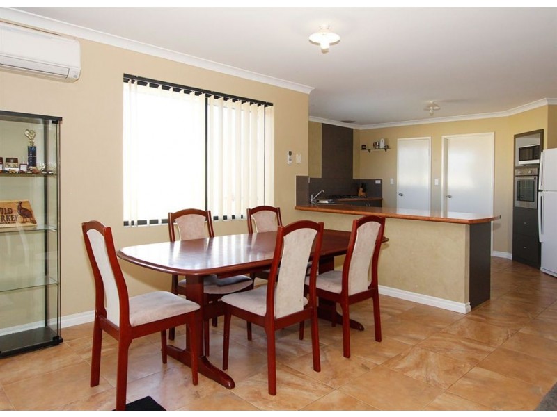 24 Carbine Loop, Banksia Grove WA 6031
