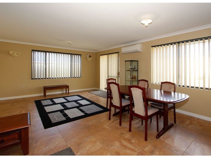 24 Carbine Loop, Banksia Grove WA 6031