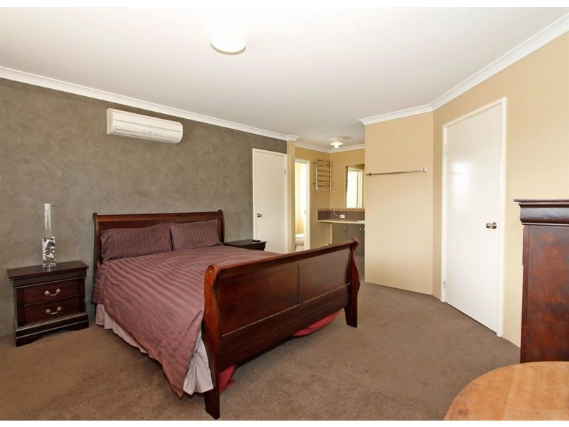 24 Carbine Loop, Banksia Grove WA 6031