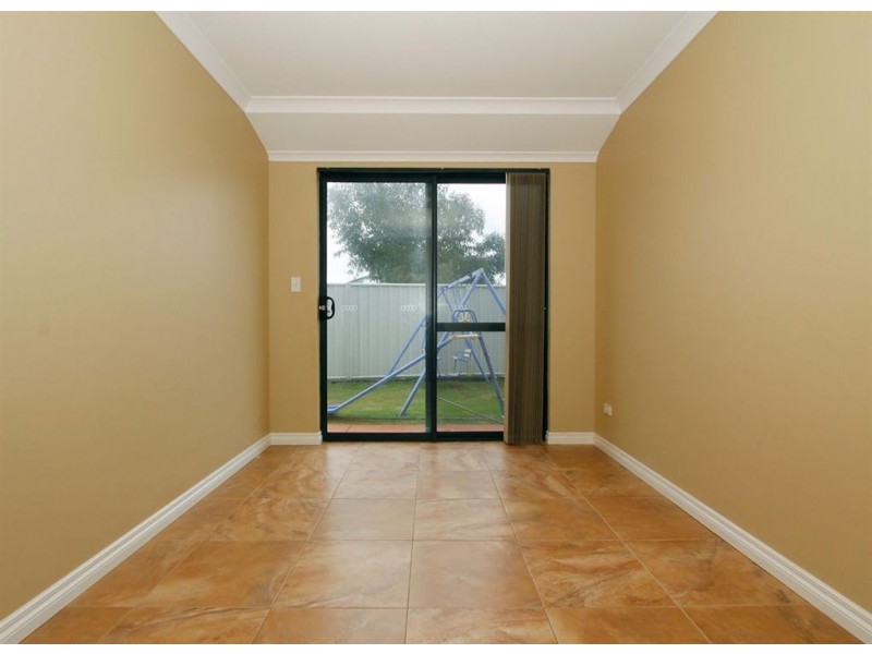 24 Carbine Loop, Banksia Grove WA 6031