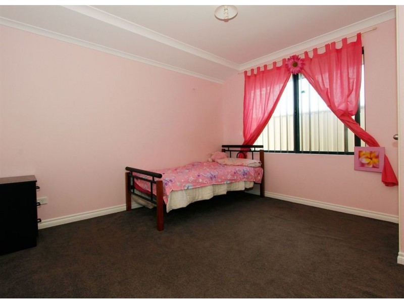24 Carbine Loop, Banksia Grove WA 6031