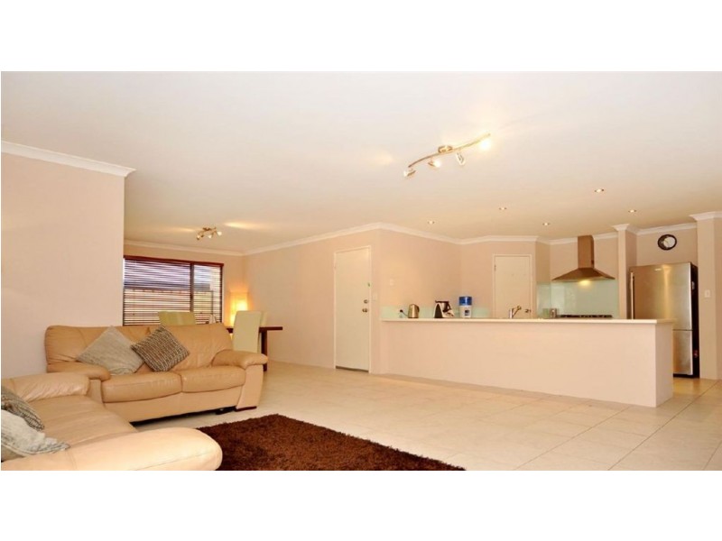 40 Hacienda Drive, Clarkson WA 6030