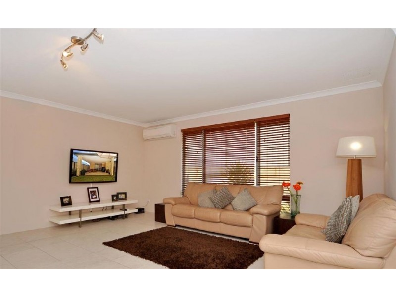 40 Hacienda Drive, Clarkson WA 6030