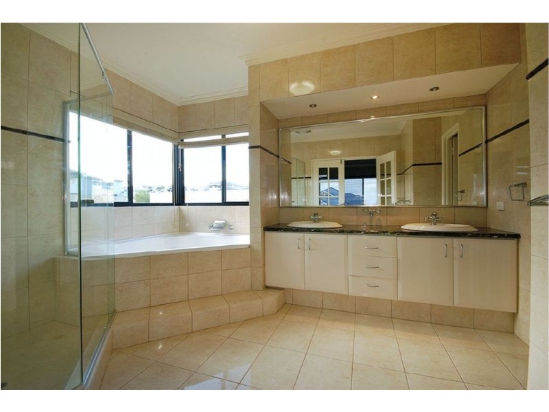 33 Mariners View, Mindarie WA 6030