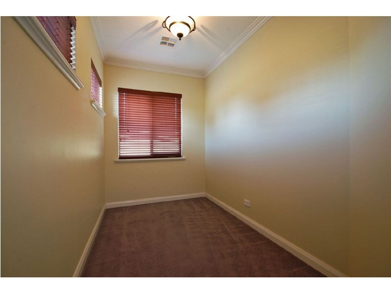 33 Mariners View, Mindarie WA 6030