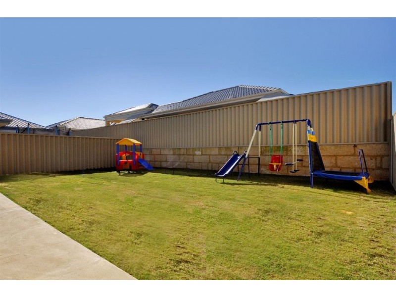 17 Baldwin Link, Butler WA 6036