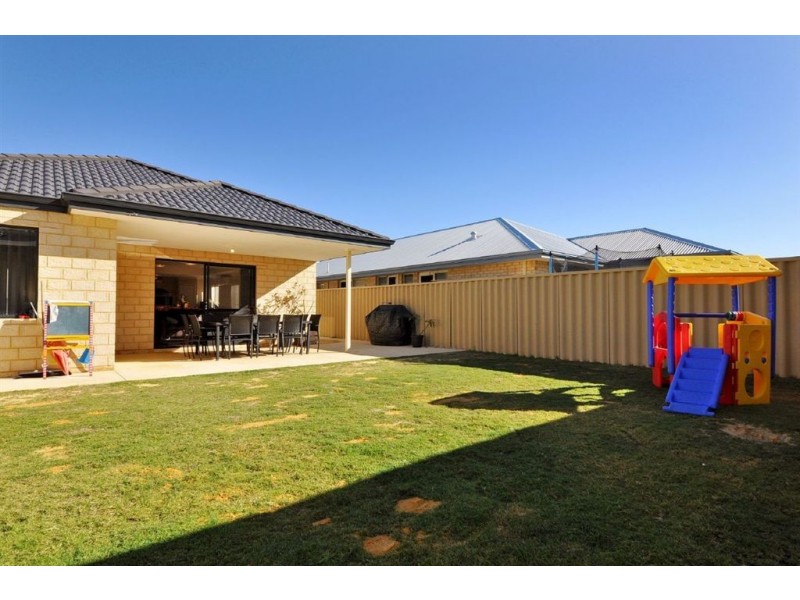 17 Baldwin Link, Butler WA 6036