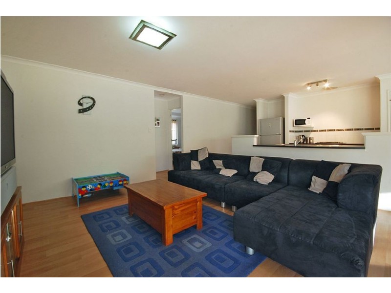 4 Salamanca Turn, Clarkson WA 6030