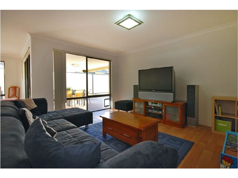 4 Salamanca Turn, Clarkson WA 6030