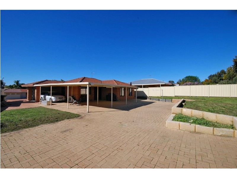 24 Serpentine Gardens, Clarkson WA 6030