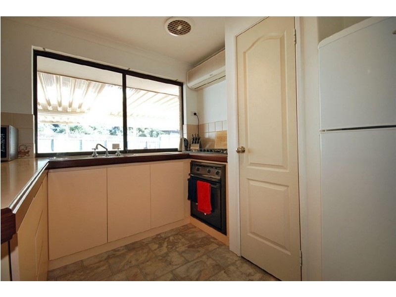 24 Serpentine Gardens, Clarkson WA 6030