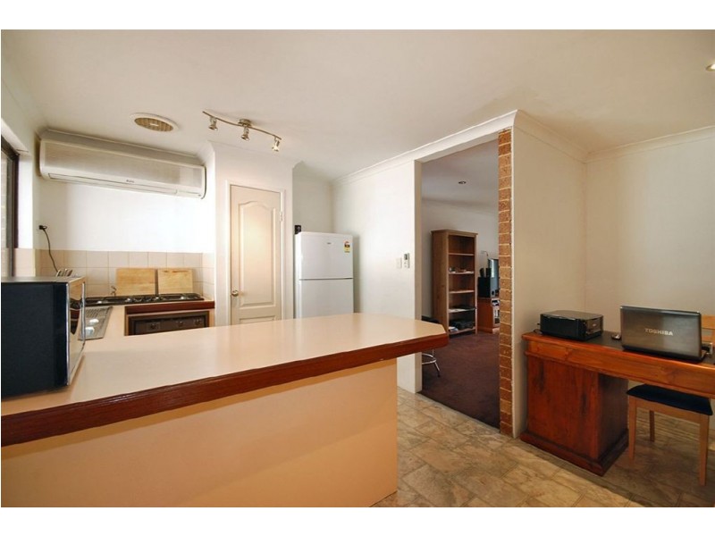 24 Serpentine Gardens, Clarkson WA 6030