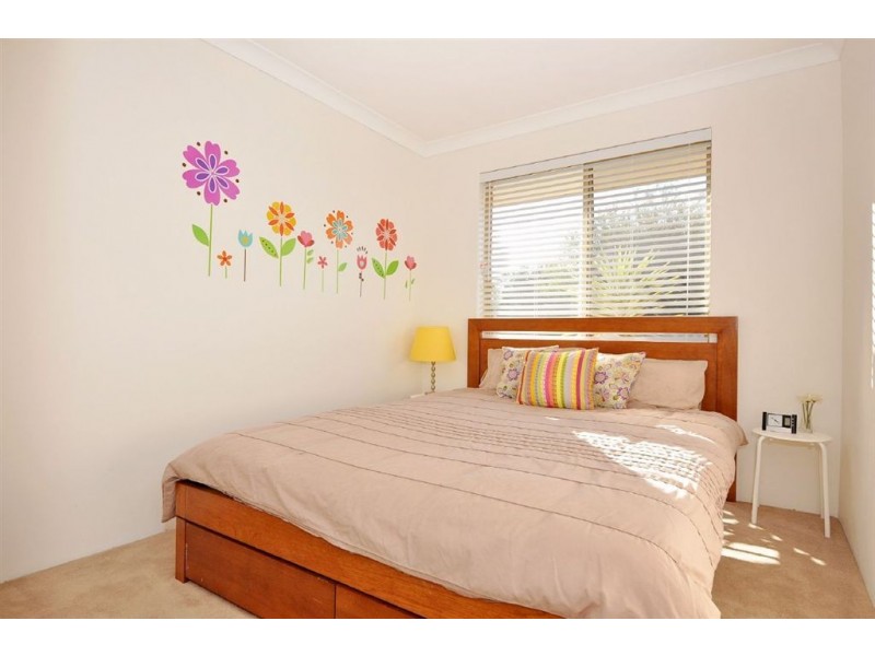 17b Carvel Place, Ocean Reef WA 6027