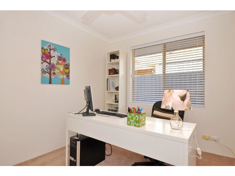 17b Carvel Place, Ocean Reef WA 6027