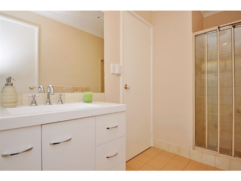 17b Carvel Place, Ocean Reef WA 6027