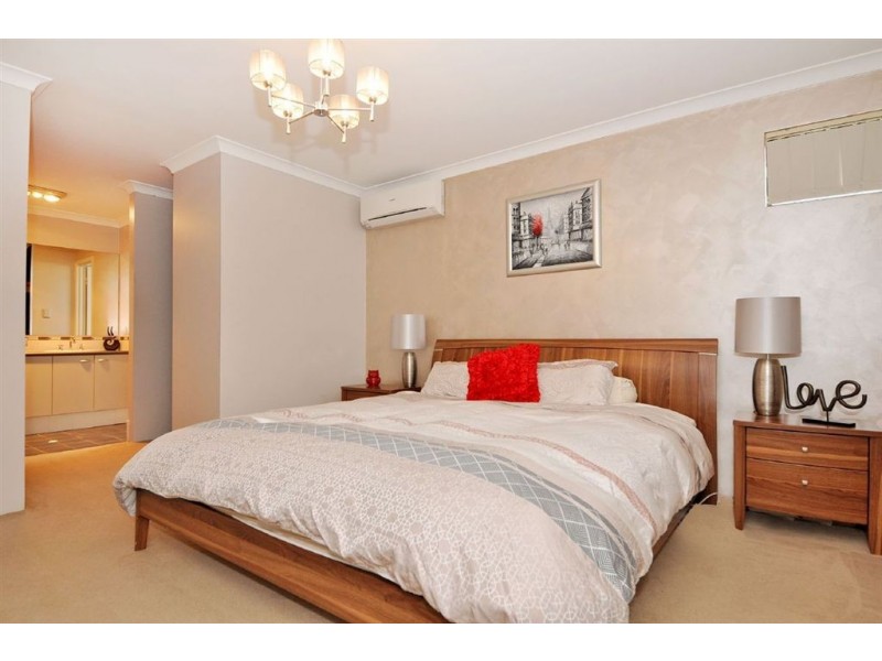 44 Harden Park Trail, Carramar WA 6031