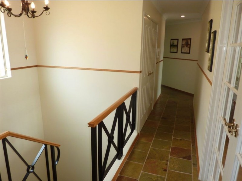 25 Chrisp Place, Yanchep WA 6035