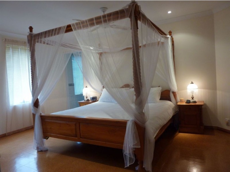 25 Chrisp Place, Yanchep WA 6035