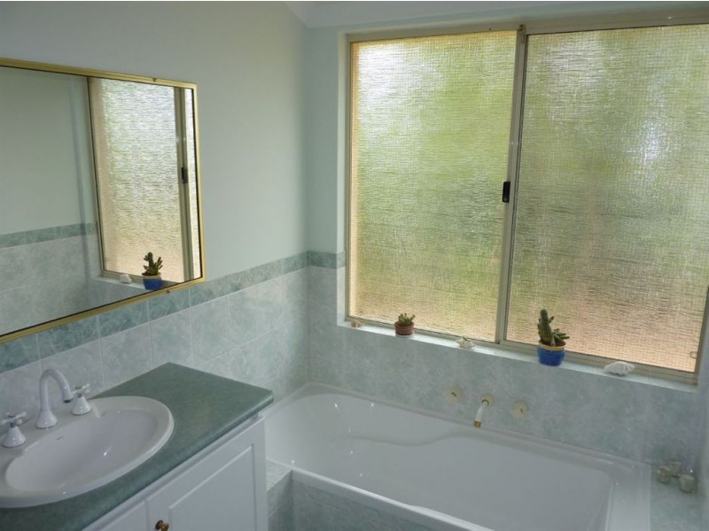 25 Chrisp Place, Yanchep WA 6035