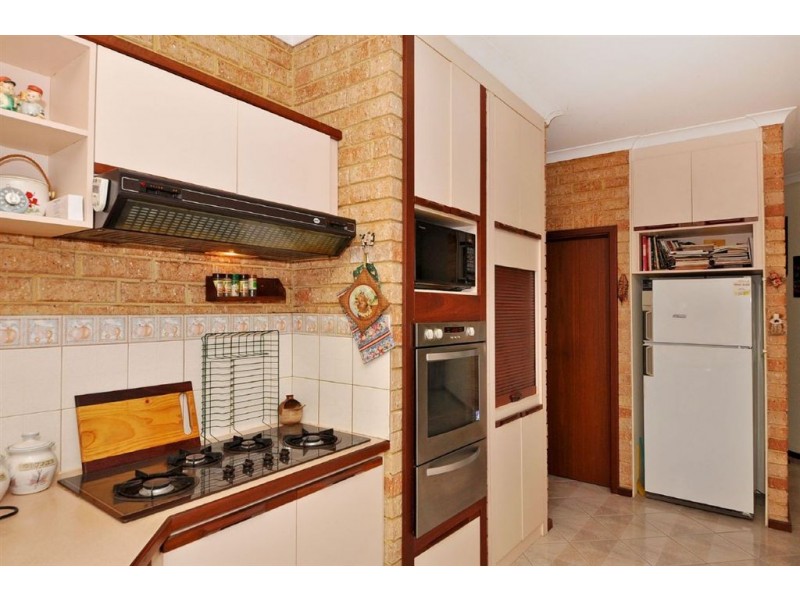 4 Mauna Court, Yanchep WA 6035