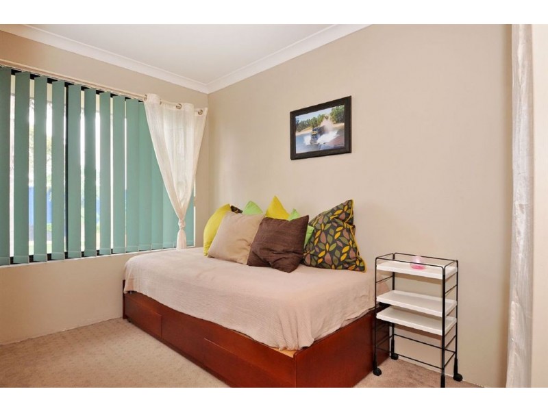 19 Coolamine Close, Carramar WA 6031