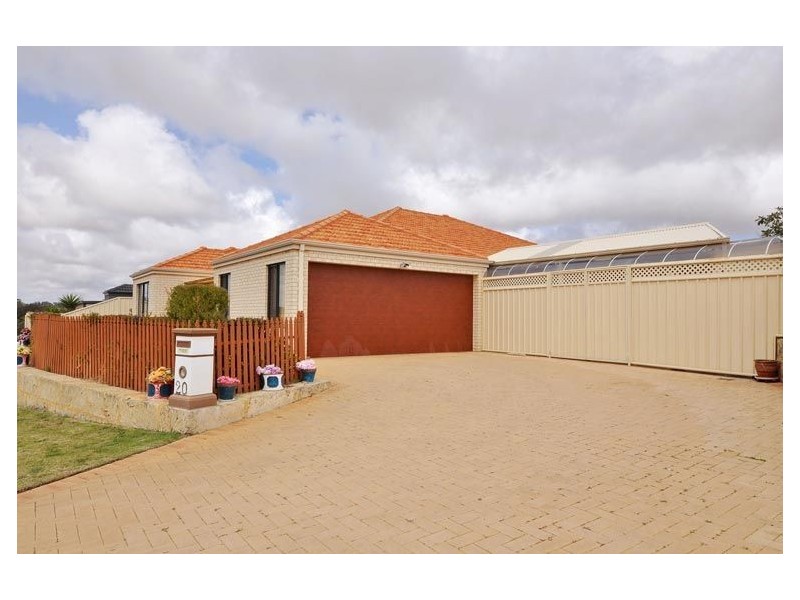 20 Bingarra Crescent, Tapping WA 6065